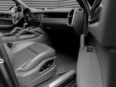 2023 Porsche Cayenne Base