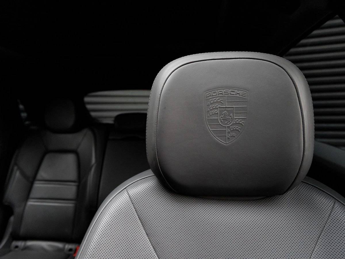 2023 Porsche Cayenne Base
