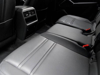 2023 Porsche Cayenne Base
