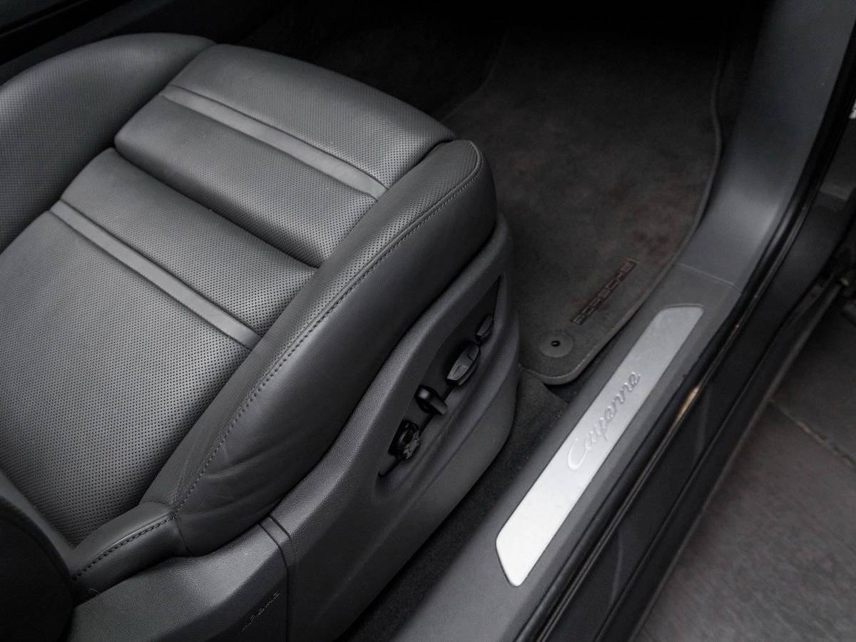 2023 Porsche Cayenne Base