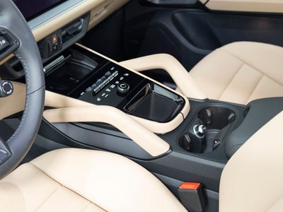 2026 Porsche Cayenne Base