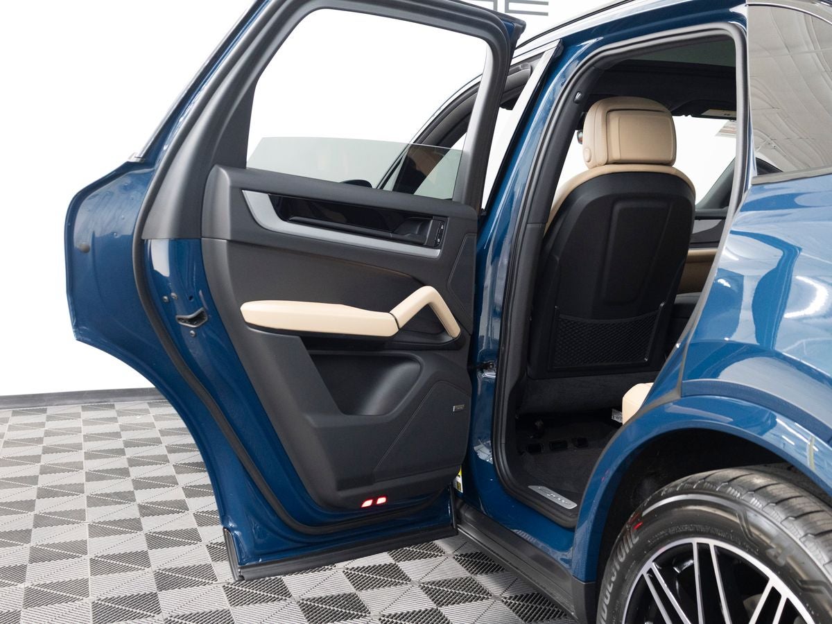 2026 Porsche Cayenne Base