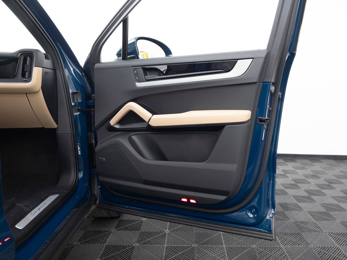 2026 Porsche Cayenne Base