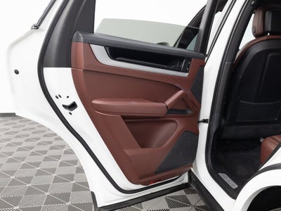 2024 Porsche Cayenne Base