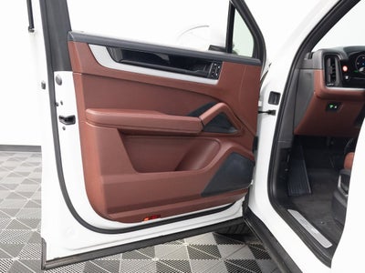 2024 Porsche Cayenne Base