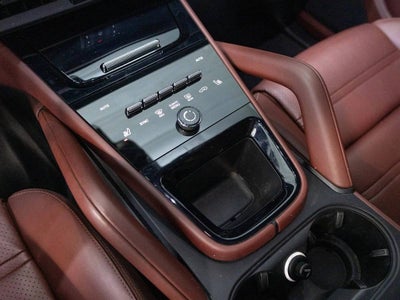 2024 Porsche Cayenne Base