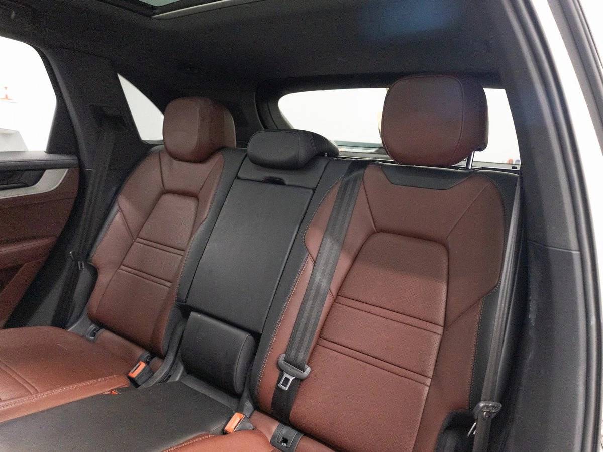 2024 Porsche Cayenne Base