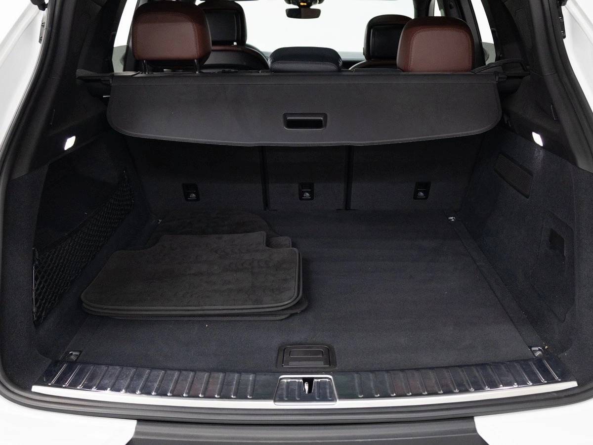 2024 Porsche Cayenne Base