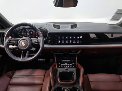 2024 Porsche Cayenne Base