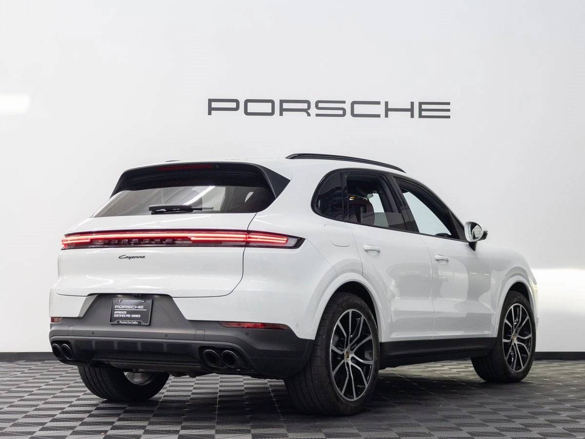 2024 Porsche Cayenne Base