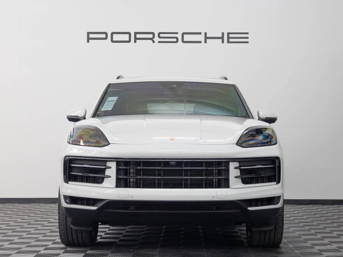 2024 Porsche Cayenne Base