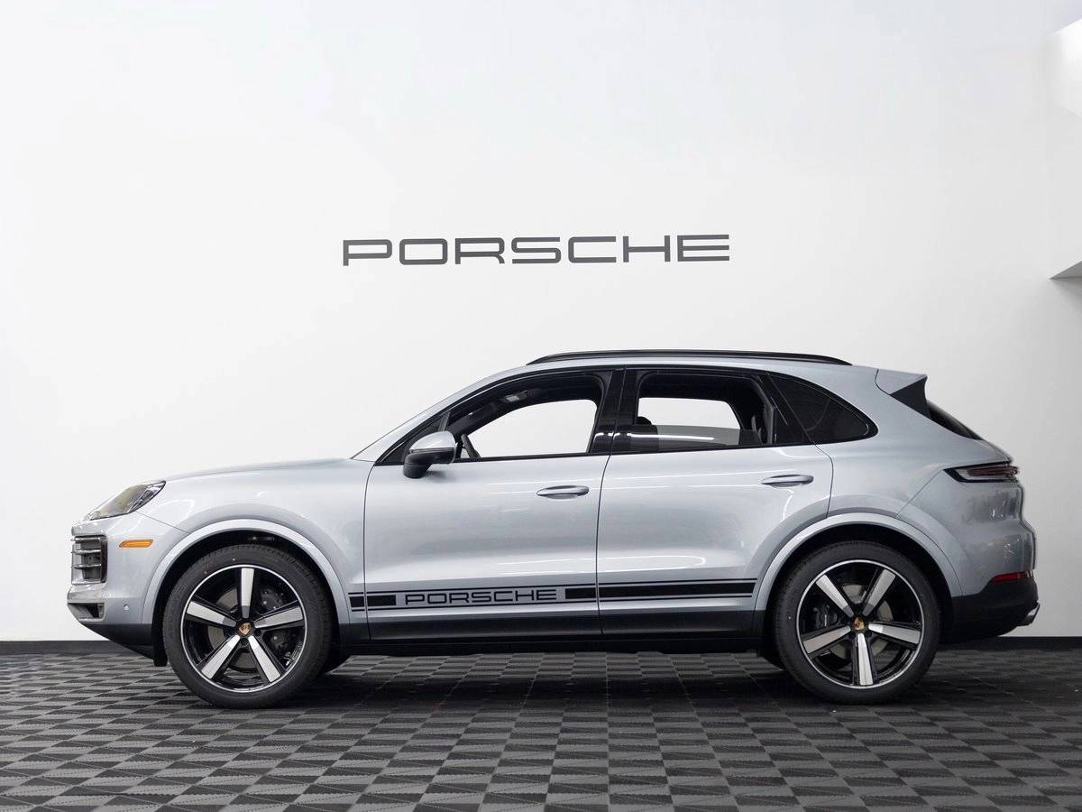 2026 Porsche Cayenne Base
