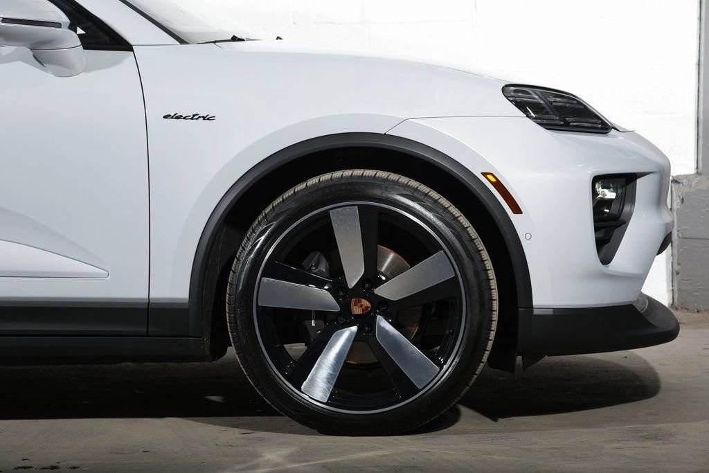 2026 Porsche Macan 4 Electric