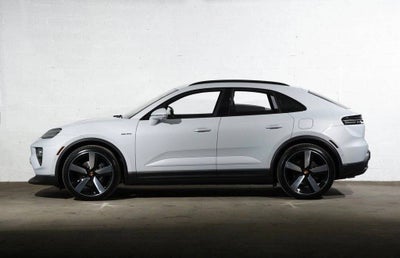 2026 Porsche Macan 4 Electric
