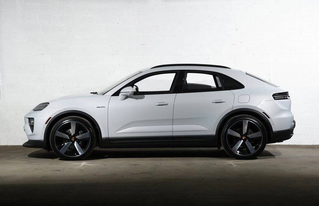 2026 Porsche Macan 4 Electric