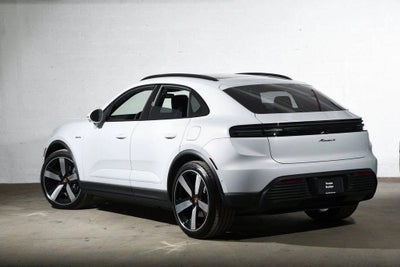 2026 Porsche Macan 4 Electric