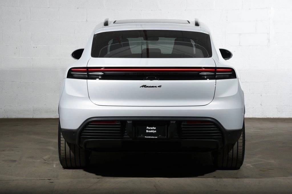 2026 Porsche Macan 4 Electric