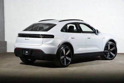 2026 Porsche Macan 4 Electric