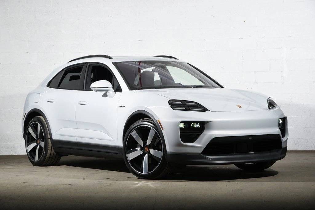 2026 Porsche Macan 4 Electric