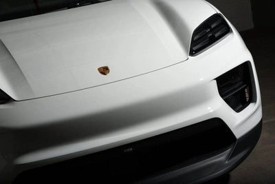 2026 Porsche Macan 4 Electric