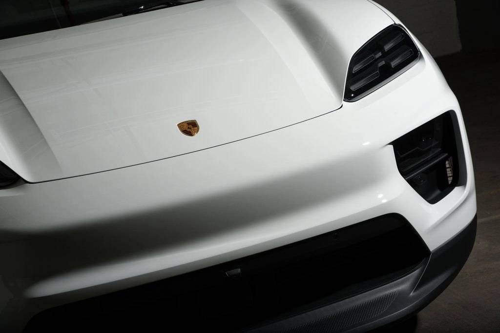 2026 Porsche Macan 4 Electric