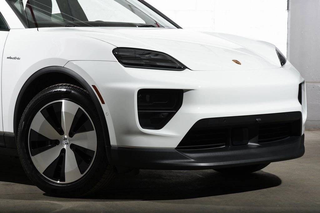 2026 Porsche Macan 4 Electric