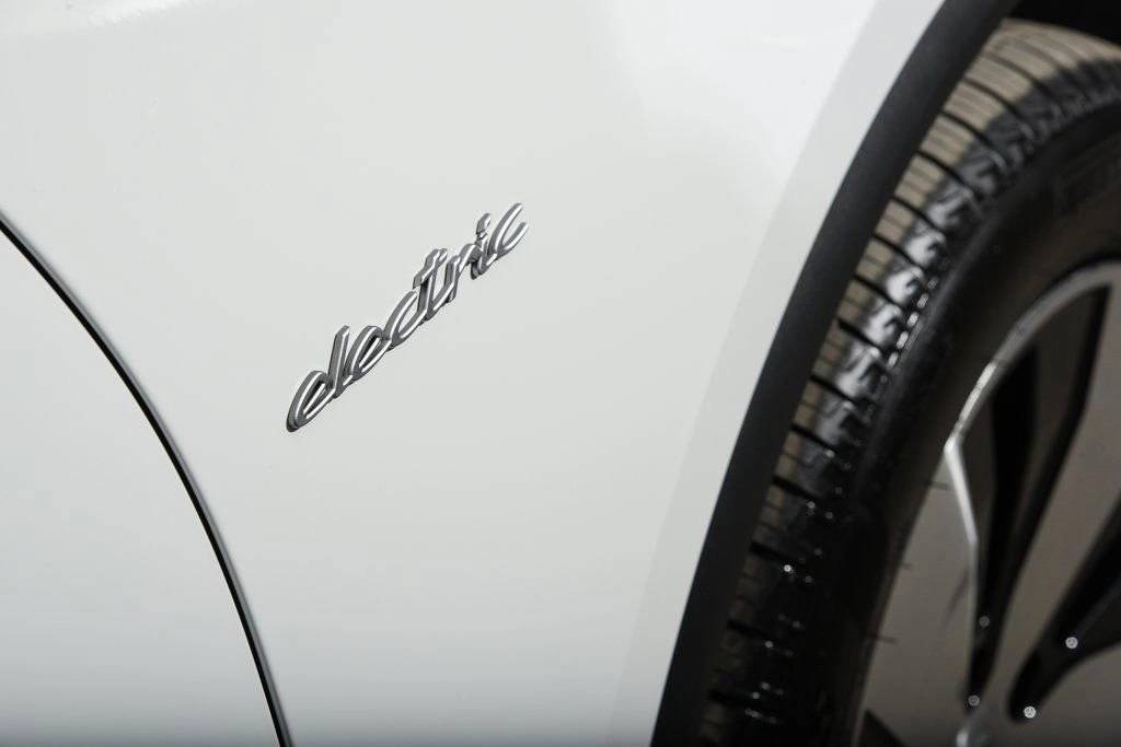 2026 Porsche Macan 4 Electric