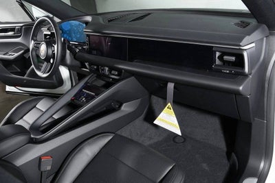 2026 Porsche Macan 4 Electric