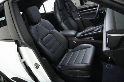 2026 Porsche Macan 4 Electric