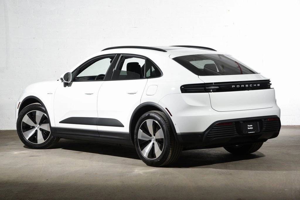 2026 Porsche Macan 4 Electric