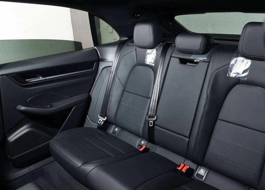 2026 Porsche Macan 4 Electric