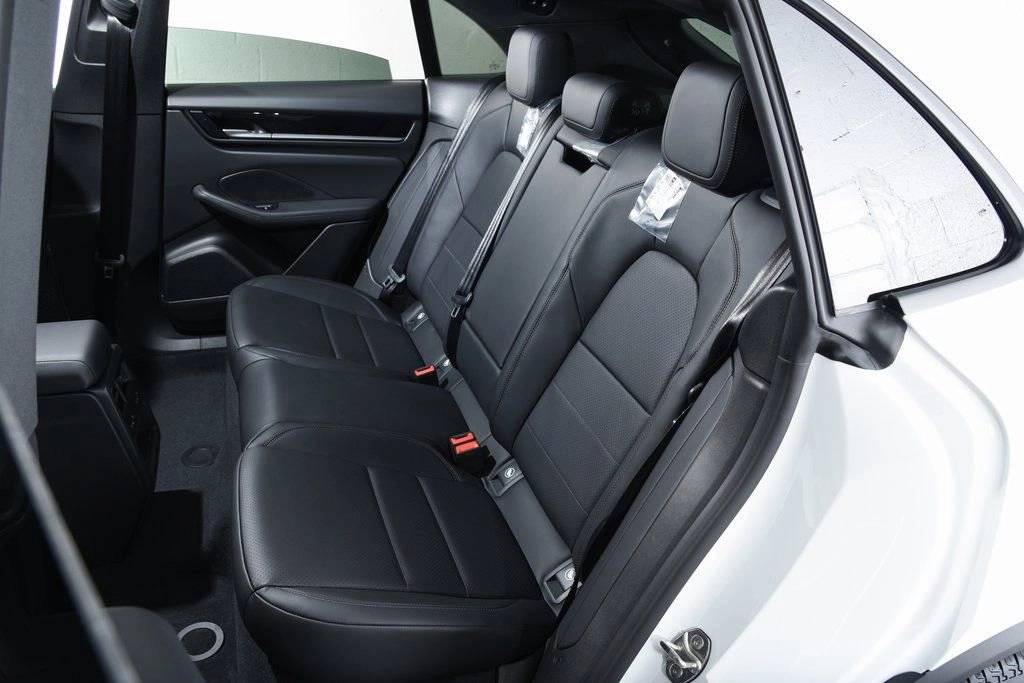 2026 Porsche Macan 4 Electric