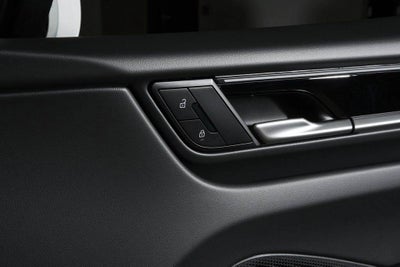 2026 Porsche Macan 4 Electric