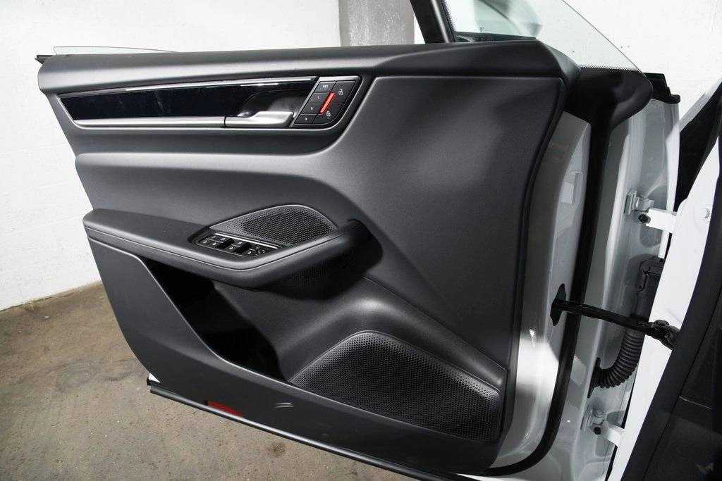 2026 Porsche Macan 4 Electric