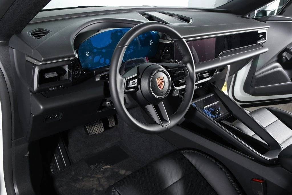 2026 Porsche Macan 4 Electric