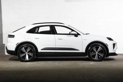 2026 Porsche Macan 4 Electric