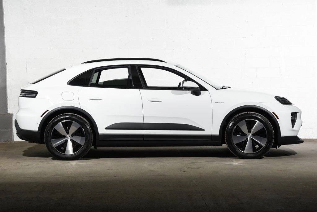 2026 Porsche Macan 4 Electric