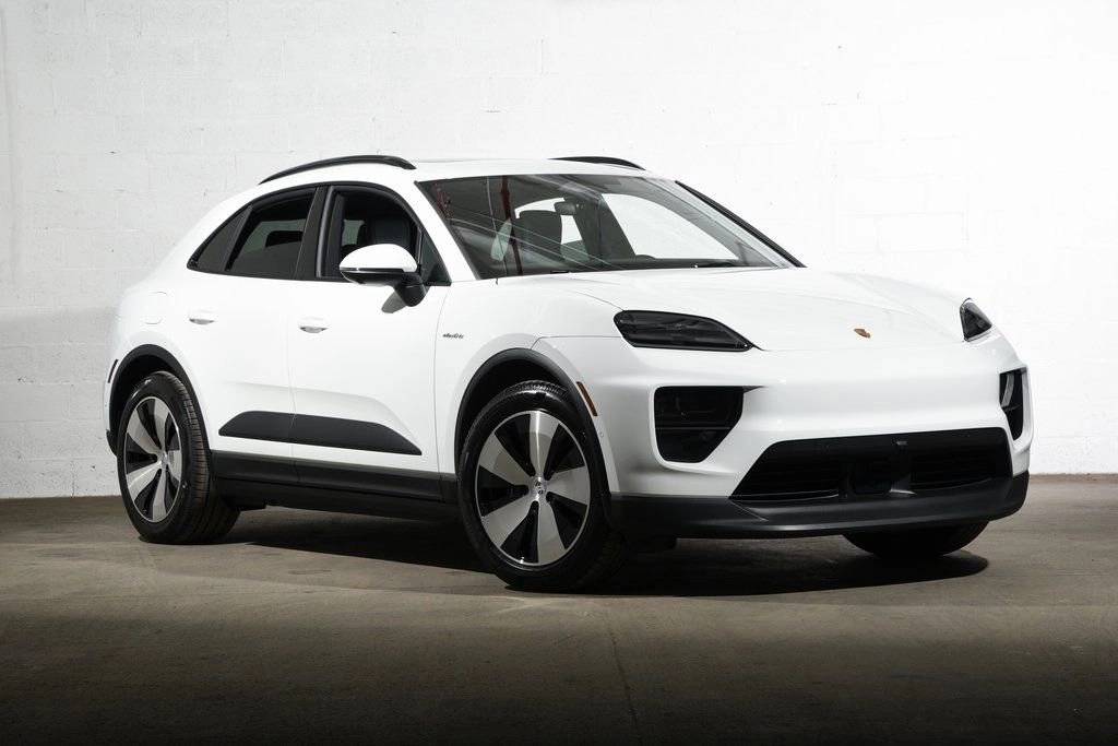 2026 Porsche Macan 4 Electric