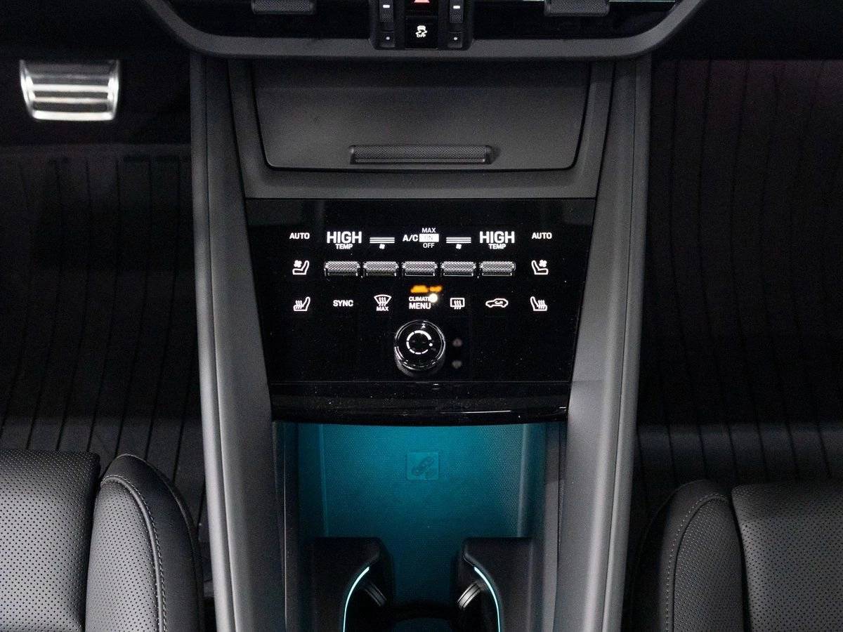 2026 Porsche Macan 4 Electric