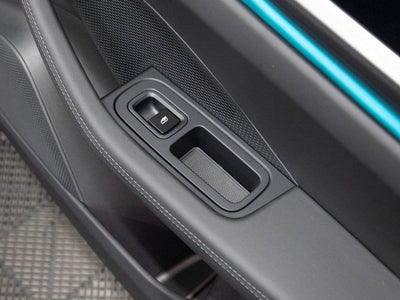 2026 Porsche Macan 4 Electric