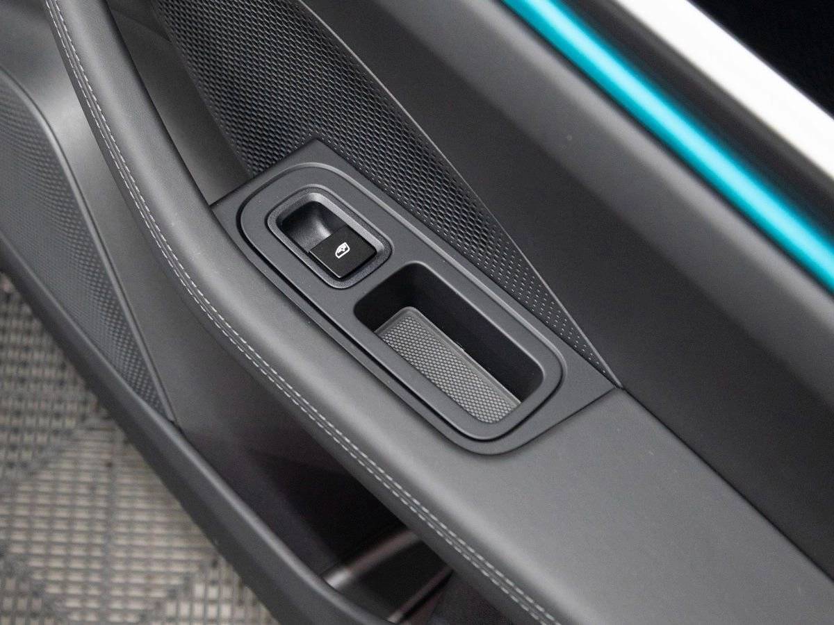 2026 Porsche Macan 4 Electric