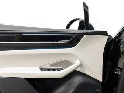2026 Porsche Macan Macan 4 Electric