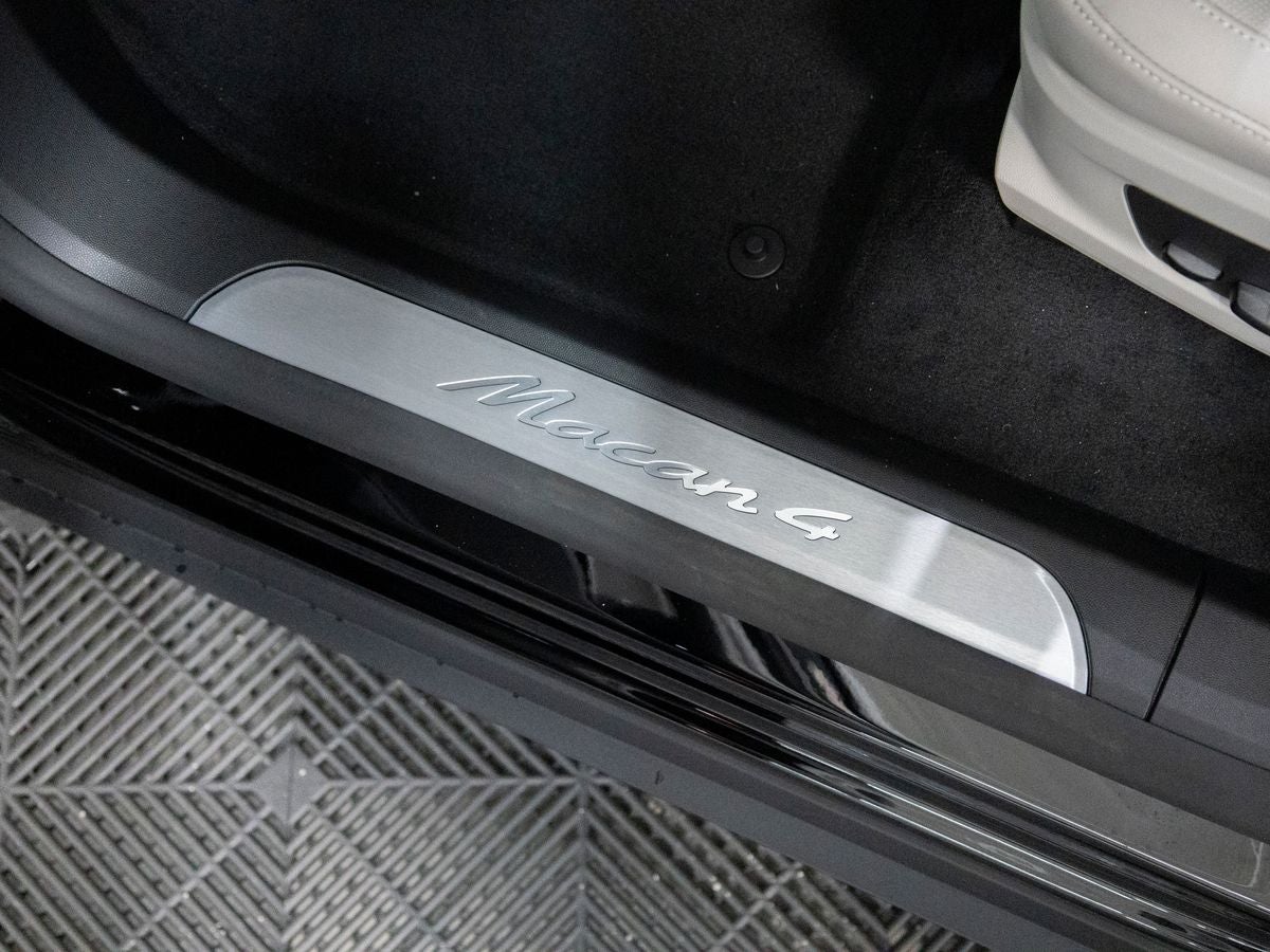 2026 Porsche Macan Macan 4 Electric