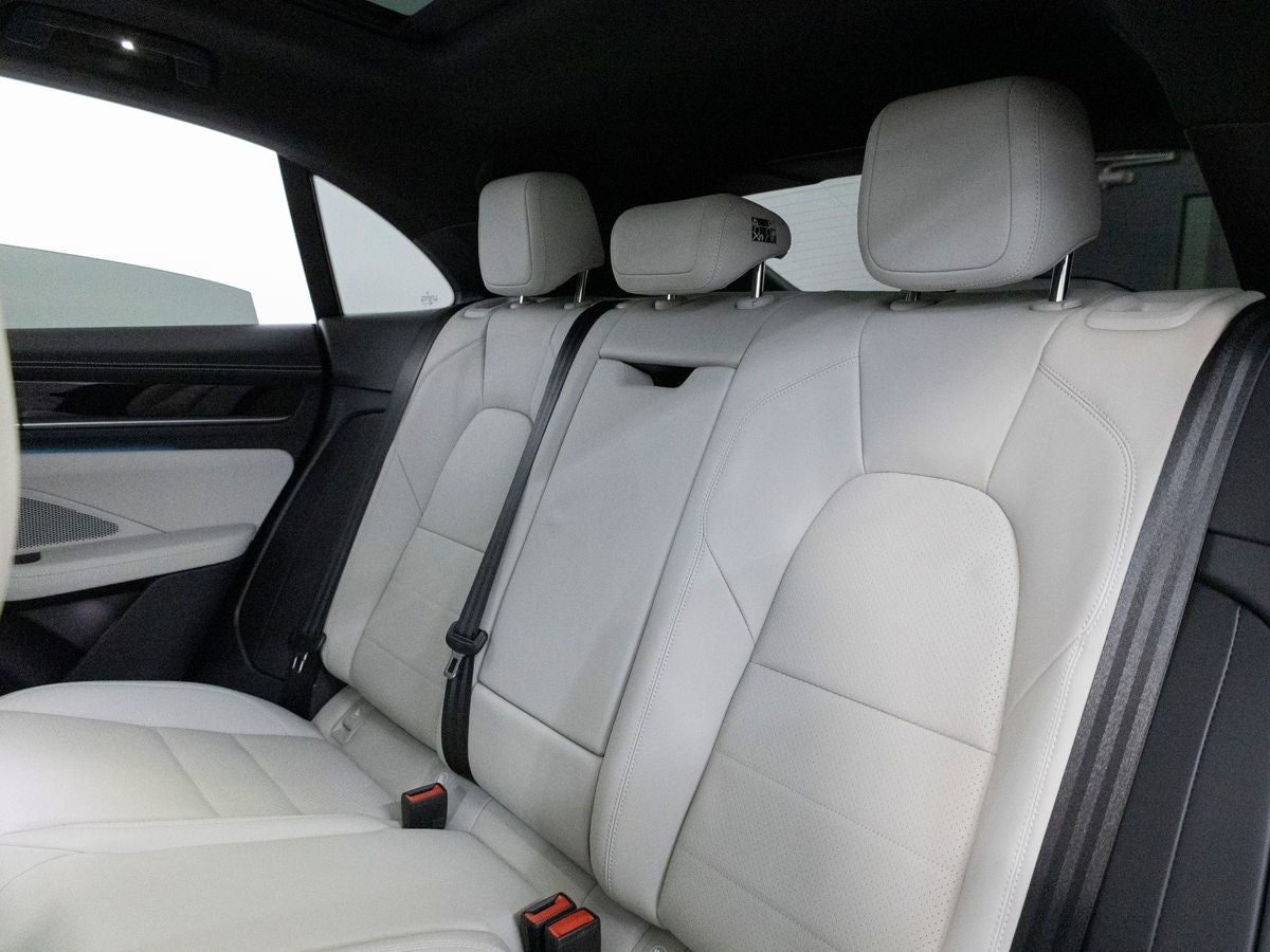2026 Porsche Macan Macan 4 Electric