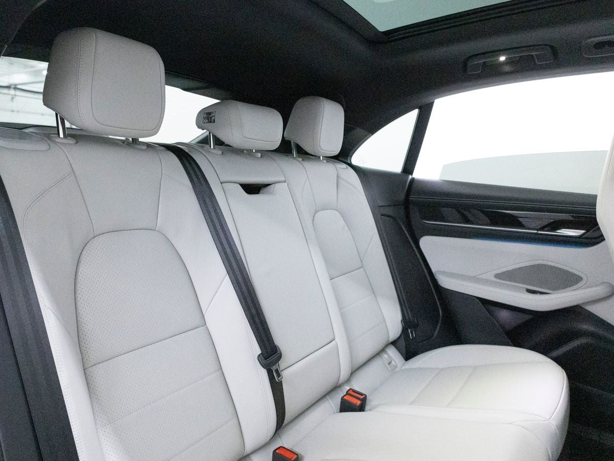 2026 Porsche Macan Macan 4 Electric