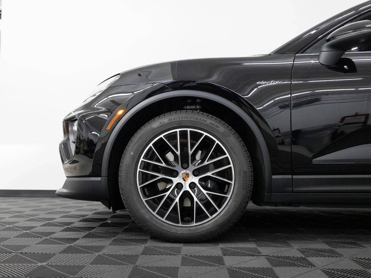 2026 Porsche Macan Macan 4 Electric