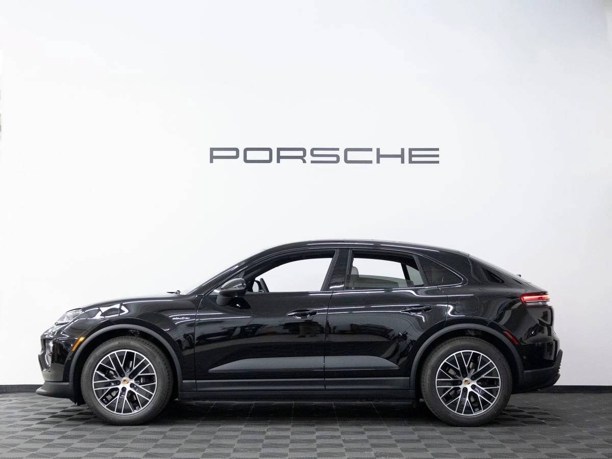 2026 Porsche Macan Macan 4 Electric