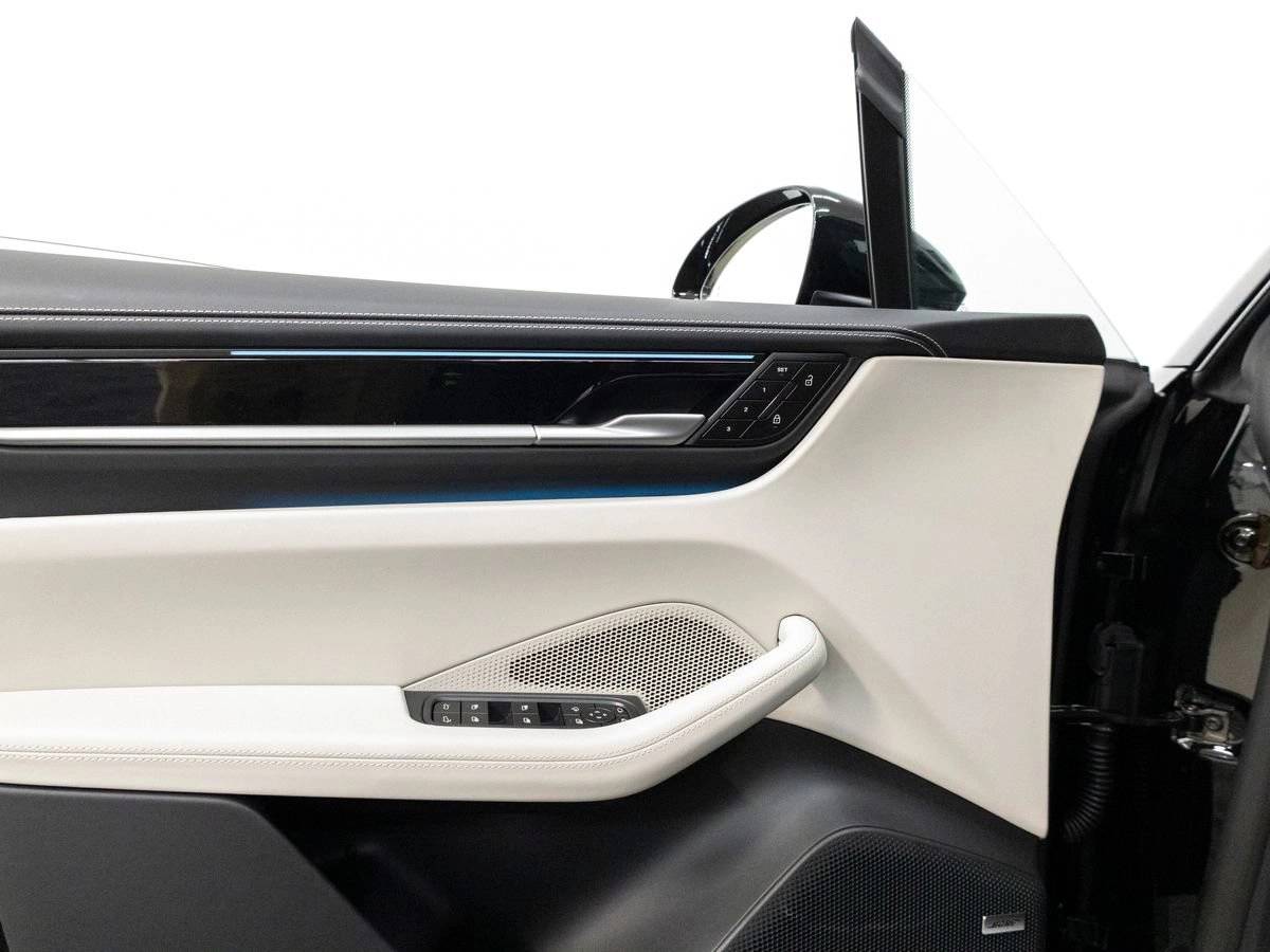 2026 Porsche Macan Macan 4 Electric