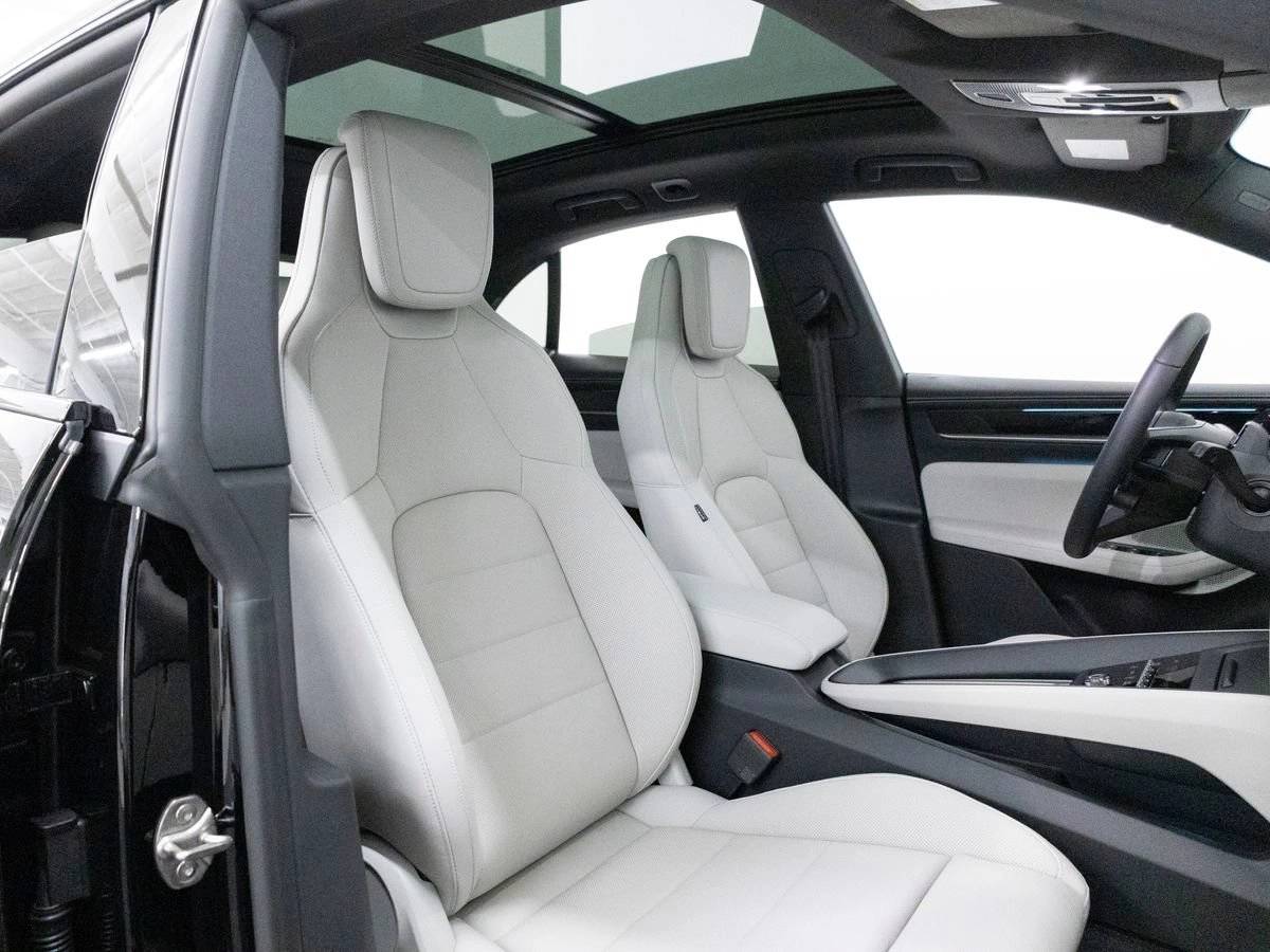 2026 Porsche Macan Macan 4 Electric