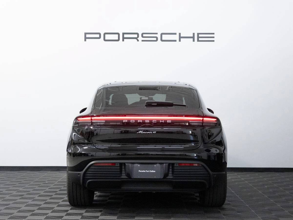 2026 Porsche Macan Macan 4 Electric